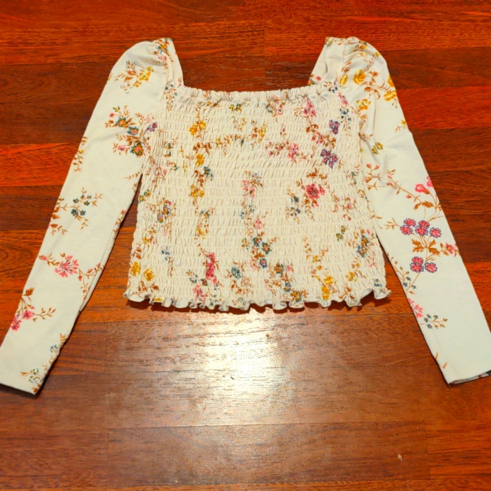 Gorgeous Art Class Square Neck Cream Floral Top Size Small 6/6x